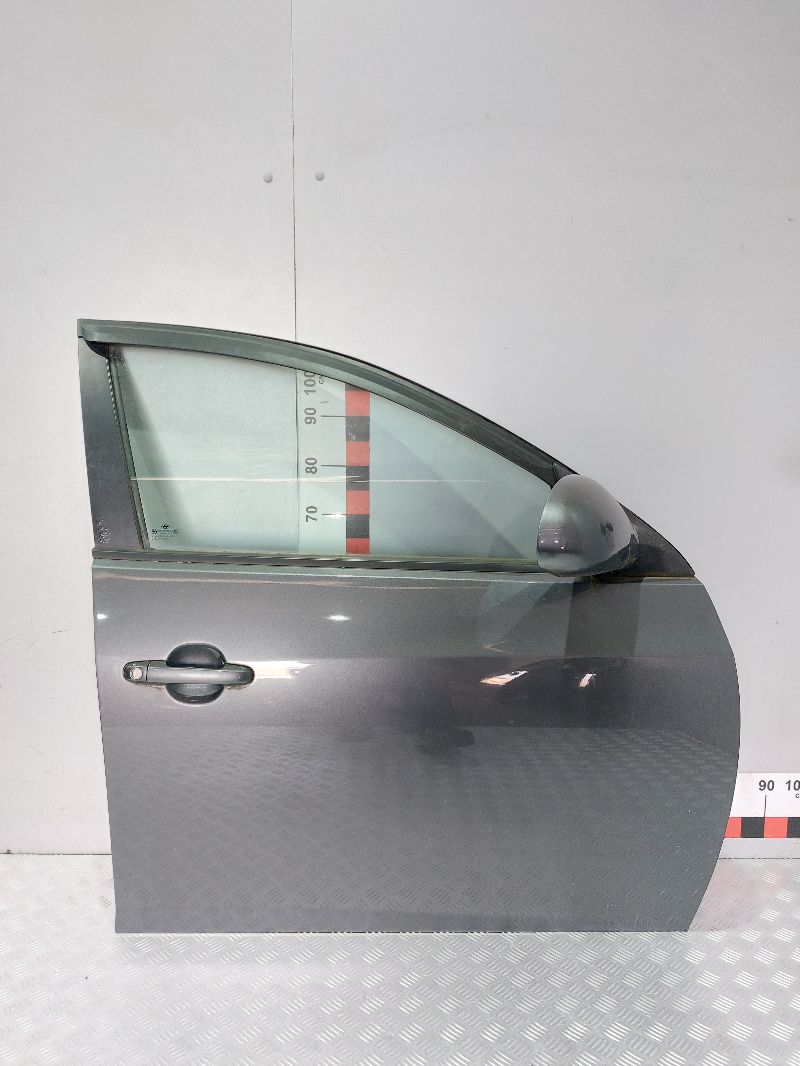 Стекло боковой двери - Hyundai Elantra XD (2000-2006)