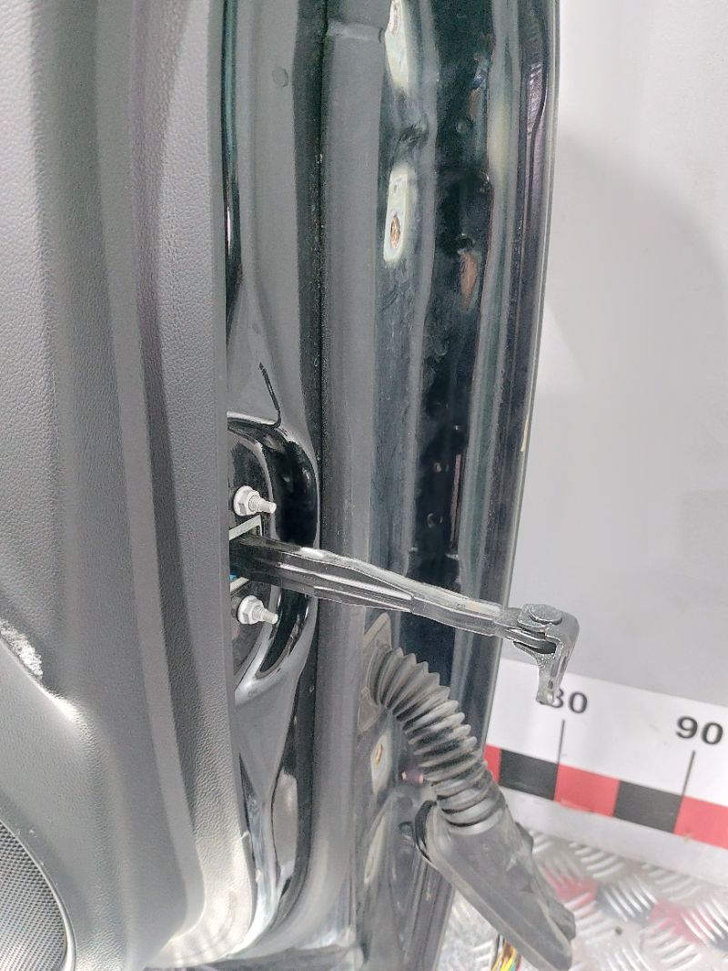 Ограничитель двери - Chevrolet Orlando (2011-2015)