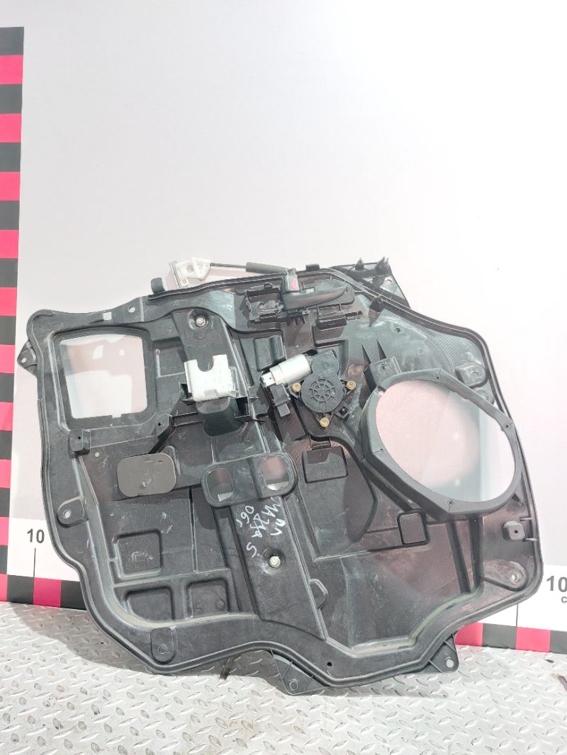 Стеклоподъемник электрический - Mazda 5 CR (2005-2010)