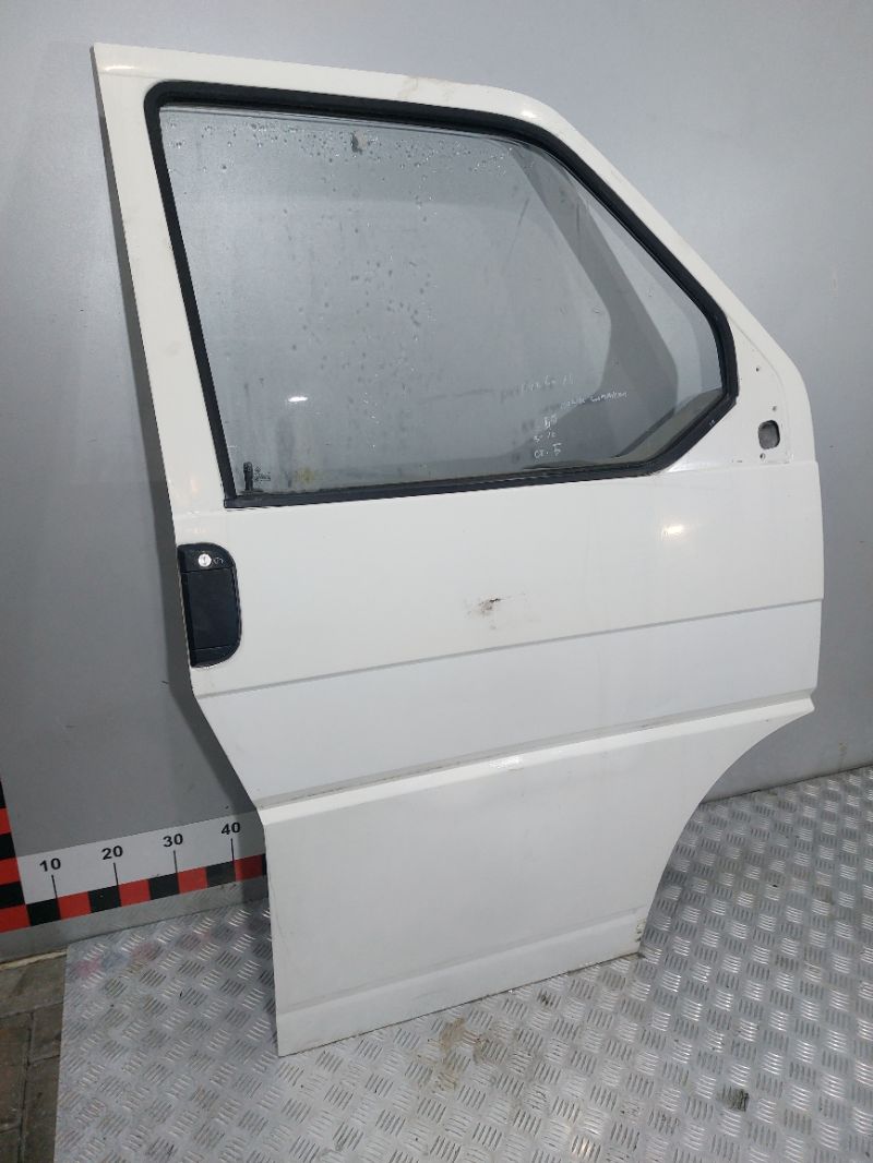 Стекло боковой двери - Volkswagen Transporter T4 (1991-2003)