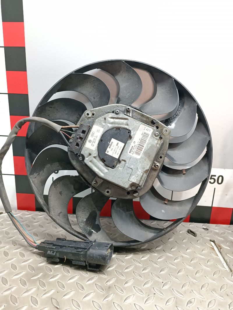 Вентилятор радиатора основного - Audi A8 D3 (2002-2009)