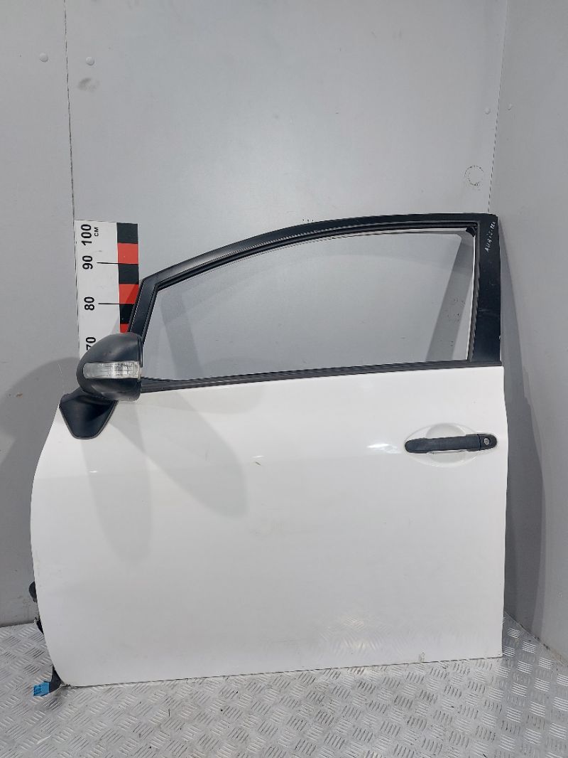 Стеклоподъемник электрический - Toyota Auris E15/E15UT (2006-2012)