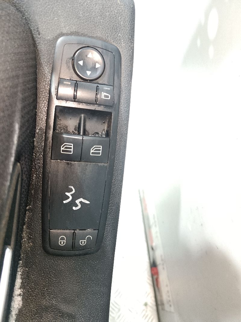 Кнопки стеклоподъемника - Mercedes B W245 (2005-2012)