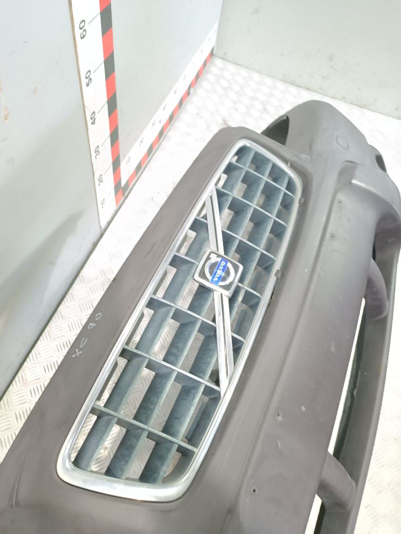 Решетка радиатора (капота) - Volvo XC70 (2002-2007)