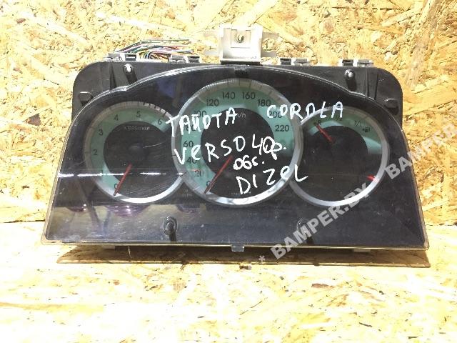 Щиток приборов (приборная панель) - Toyota Corolla Verso (2001-2009)