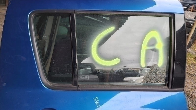 Стекло боковой двери - Suzuki Swift (2003-2013)